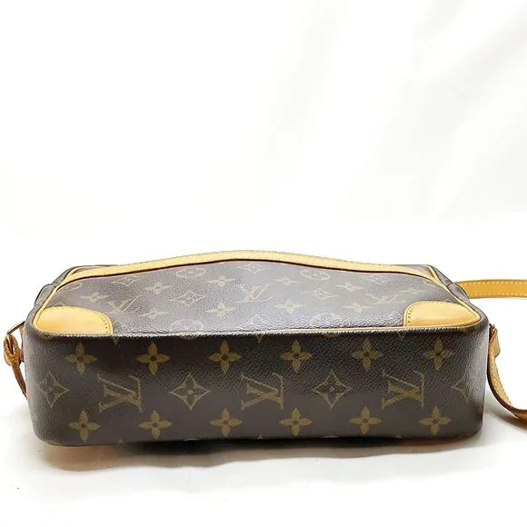 Authentic Louis Vuitton Trocadero 27 Brown Monogram Crossbody mn643-112725 - Picture 8 of 16